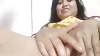 Boudi lifting nighty naked pussy pics and videos