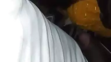 Married lady gives a blowjob to her Sasur in desi porn