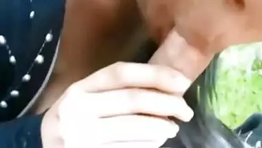 Desi nude girls giving an amazing blowjob and enjoying outdoor sex