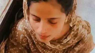 Tight ass Muslim bhabhi blowjob and doggy fingering