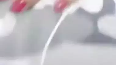 Desi Muslim girl shows boobs and pussy on video call