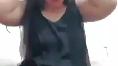 Sexy, big boob babe shows her big ass in nude MMS