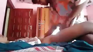 Kerala bus travel girl picked up and fucked at home