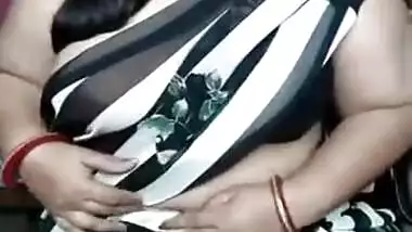 Horny Indian bbw mom