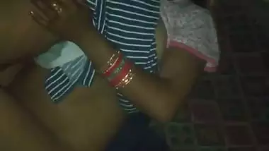 Lover fucks his married GF secretly in the desi sex video