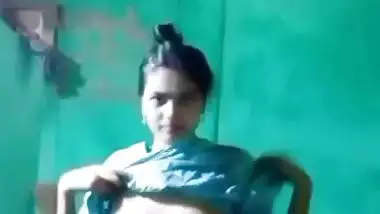 Girlfriend dress change and nude show for lover