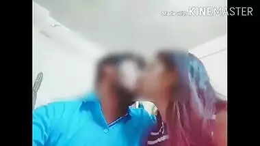 Apni ex girlfriend ko chuste hue video