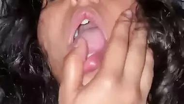 Sexy babe rides like a pornstar in Indian xxx MMS