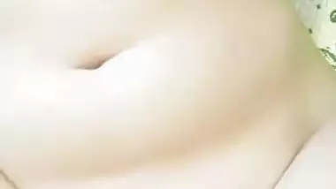 Chamet girl shy naked boobs and pussy showing for money