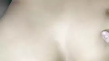 خرزة ناضية عند هاد بنت كازا سكس مغربي سخون