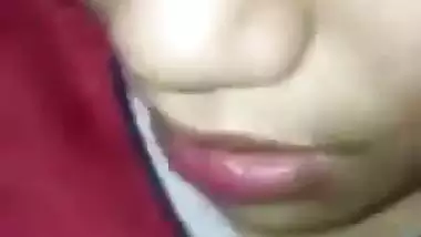 A college girl enjoys her first sex in an Assamese sex video