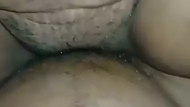 Village lady spits on the dick and shoots her desi porn